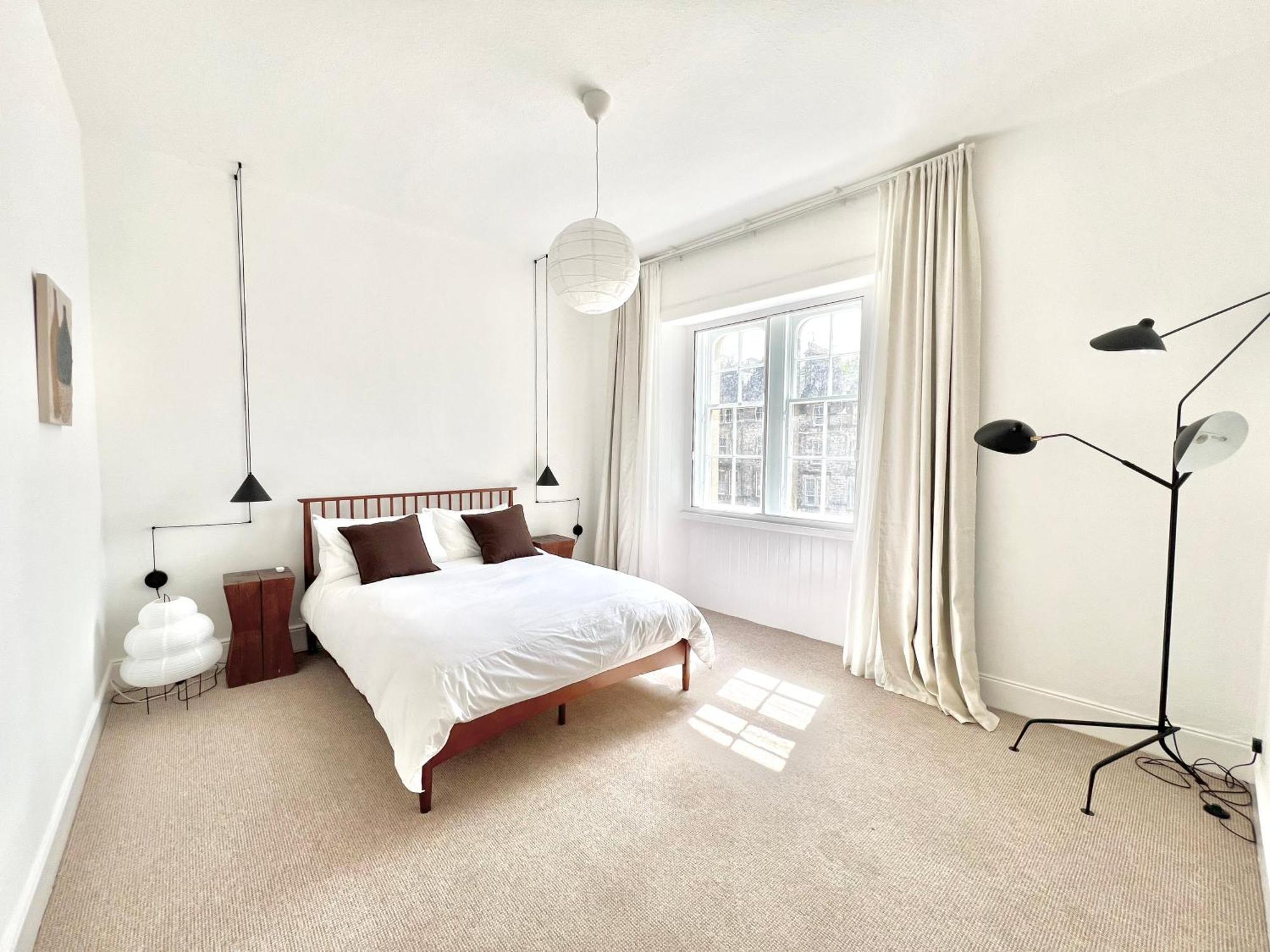 Bright Old Town City Centre Apartment Edinburgh Exterior photo
